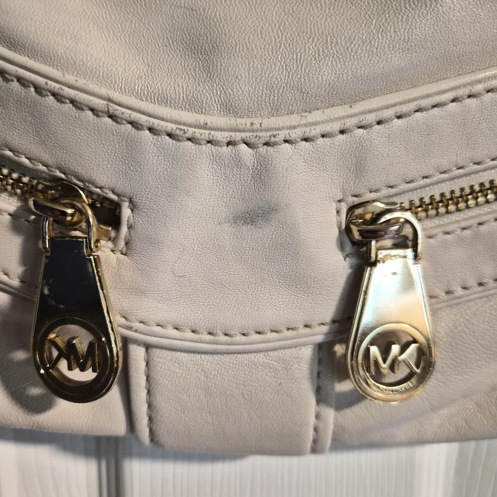 Michael Kors Bedford Medium Leather Shoulder‎ Bag - Vanilla/Cream